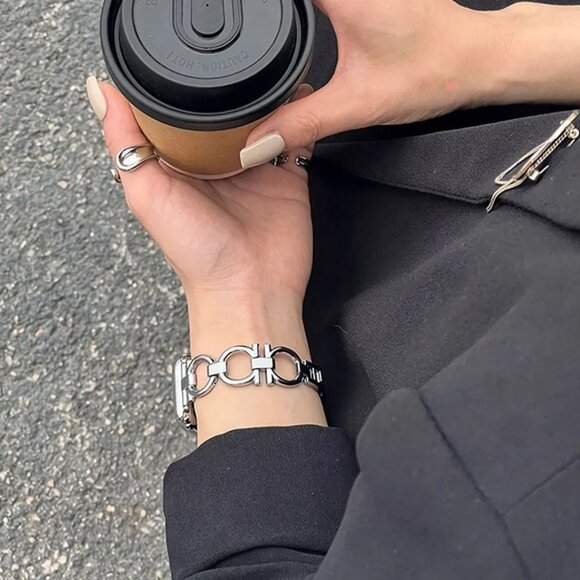 Apple Watch Band Adjustable Stylish Circle Silver Stainless Chain Band - Silver - Picture 3 of 4